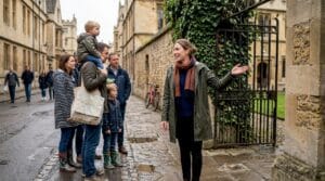 Oxford guide leading magical UK tour group